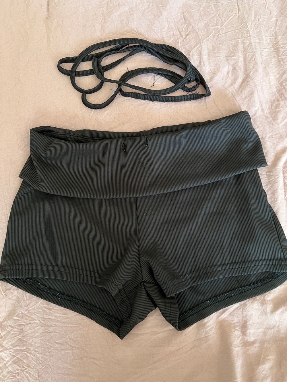 Source Unknown Black Ribbed High-Waist Athletic Shorts